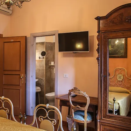 Merlini Hotel *