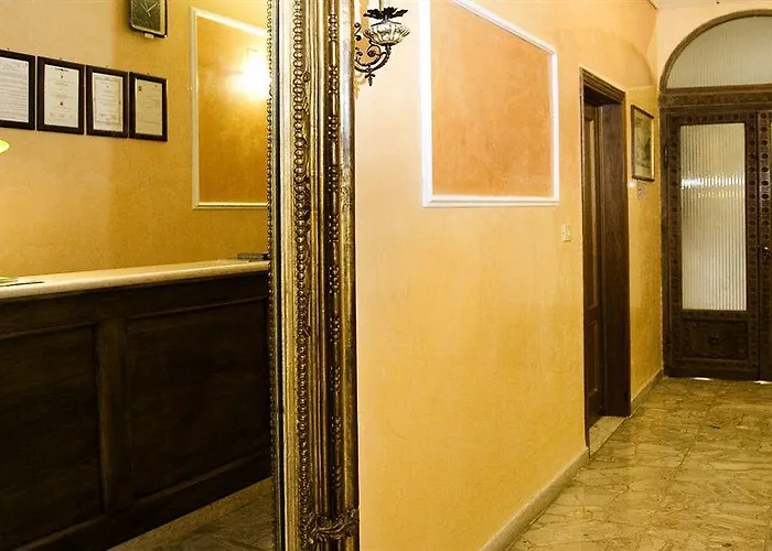 Merlini Hotel *